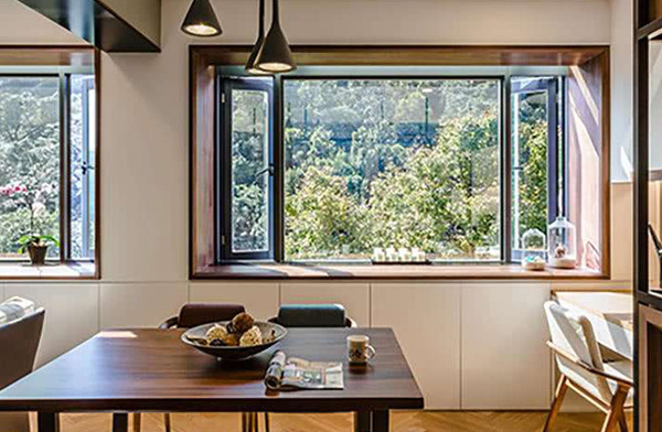 J110 Series - Opening and closing silent window screens into a whole